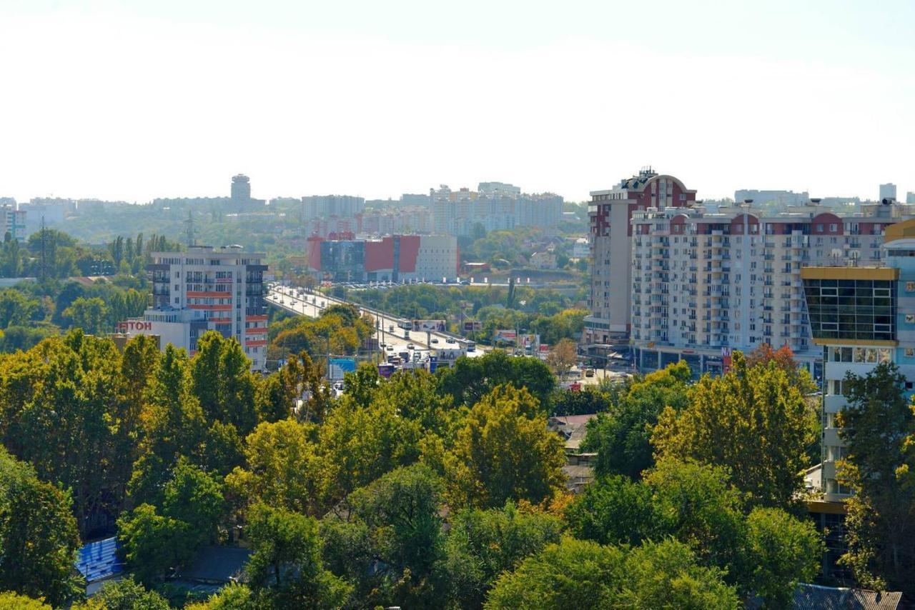 Уютная Квартира В Самом Центре. Chişinau Exteriör bild